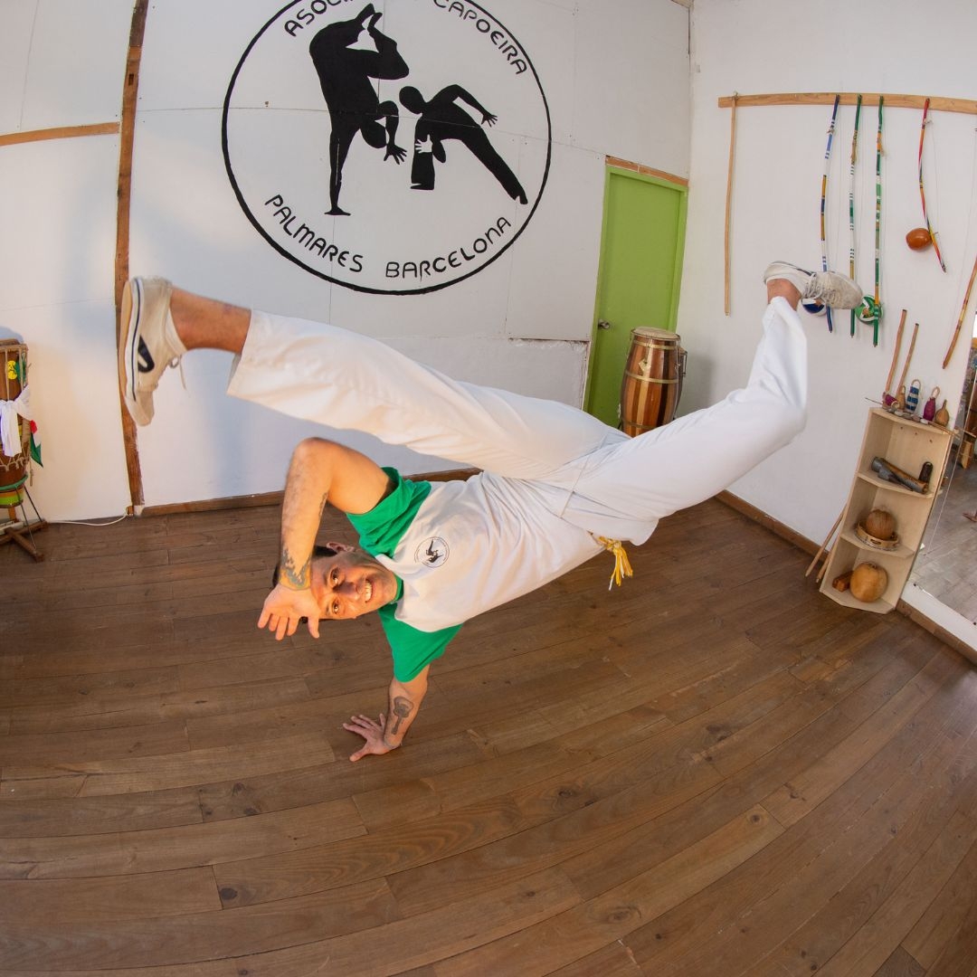 CAPOEIRA