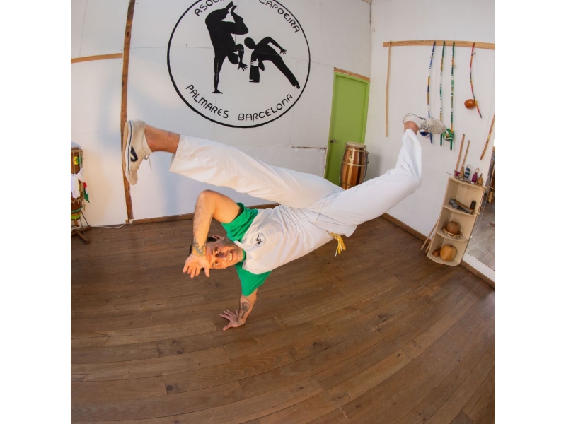 CAPOEIRA